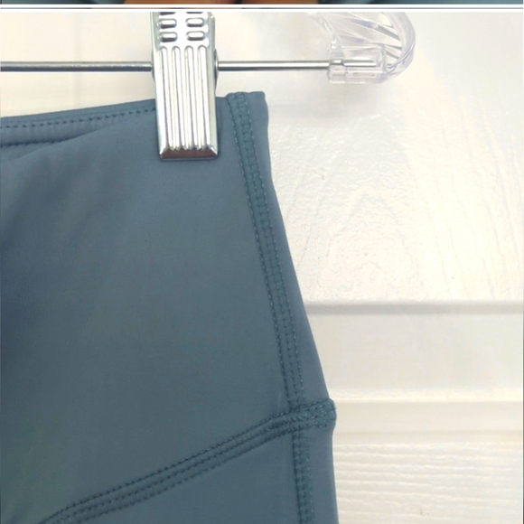 NWT Athletic leggings, yoga pants, athliesurewear, large, Sage green - Picture 5 of 10